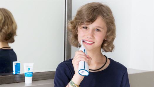 Ultraschall-Zahnbürsten reinigen und schützen Zähne von Kindern